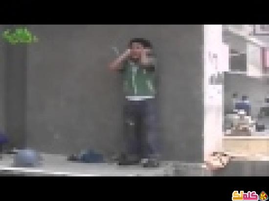 شاهد أغرب موقف من طفل فى رابعة العدوية ماذا فعل أثناء فض الأعتصام