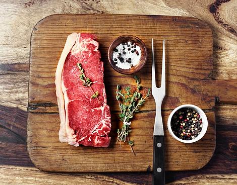 هل يَجب علينا الابتعاد عن أكل اللحوم الحمراء  7 أسئلة تشرح لك
