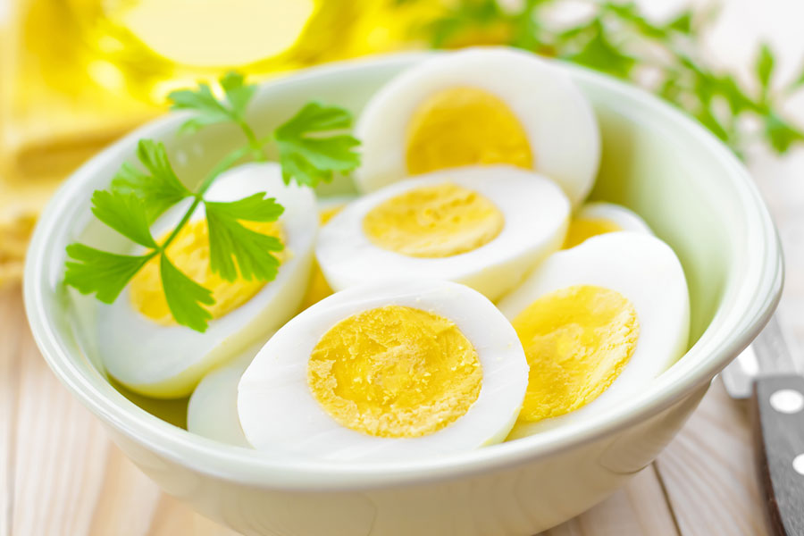 هل يسبب البيض إرتفاع الكولسترول 