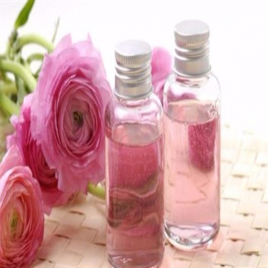 ماء الورد استخدامات جمالية وصحية بتكلفة زهيدة