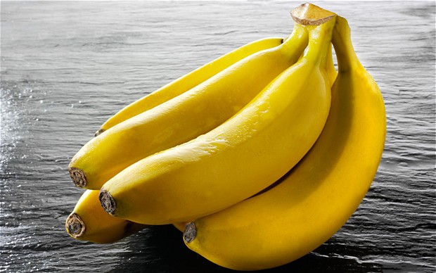 ما هي الحيلة السريّة للحفاظ على الموز طازجاً لمدّةٍ أطول 