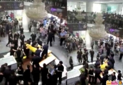 الشرطة الصينية تهين حرمة الموت وتنزع جثمان سيدة من النعش