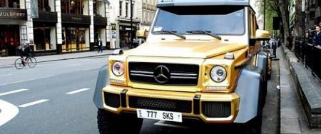 الثري السعودي صاحب أسطول السيارات الذهبية يشغل البريطانيين مجدداً