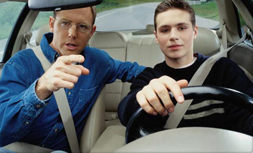 7 نصائح مهمة للمبتدئين في قيادة السيارات
