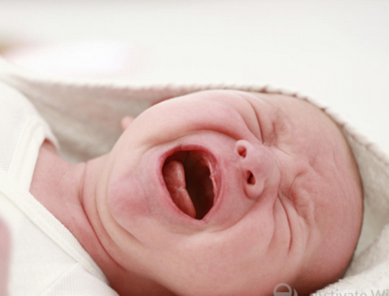 اليكم ترجمة لغة الاطفال الرضع لمعرفة سبب البكاء وطريقة التعامل معها بسهولة