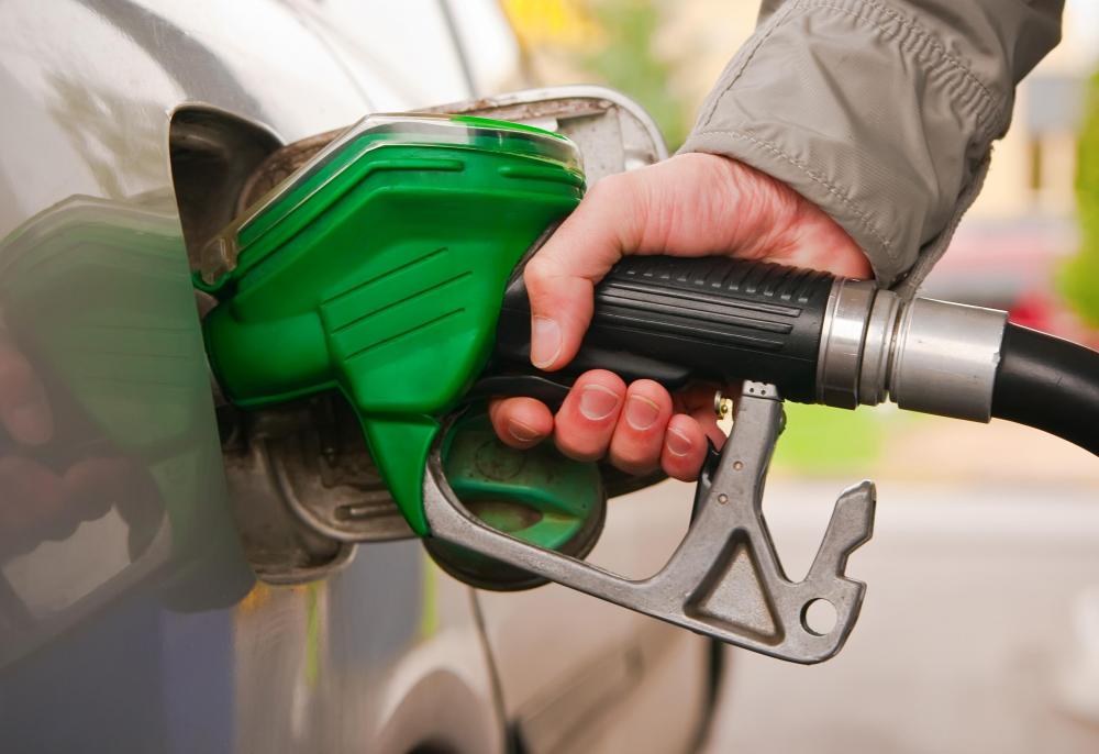 إنفوجرافيك: أفضل 5 طرق تضمن كفاءة استهلاك الوقود