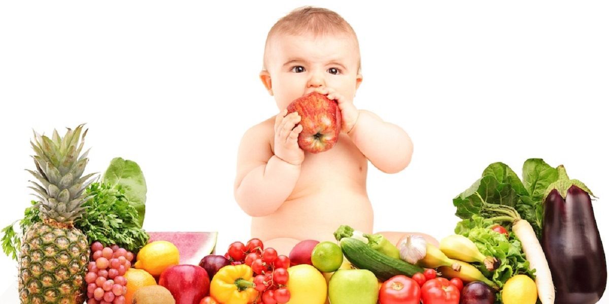لا تستعجلي إطعام طفلك طعام الكبار إليك طريقة التغذية المناسبة