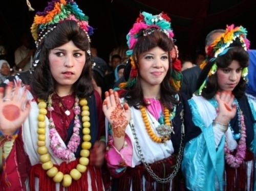 بالفيديو المغرب يستقبل مهرجان الورود باحتفالات زاهية