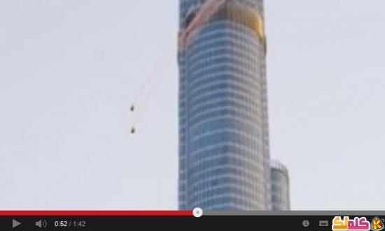 شاهد فيديو لقفزة مجنونة من برج تحصد ملايين المشاهدات في يوم واحد