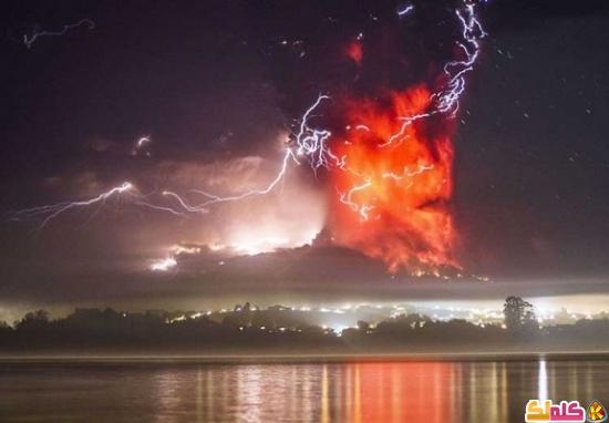لحظة انفجار بركان بعد 40 عام من الخمول