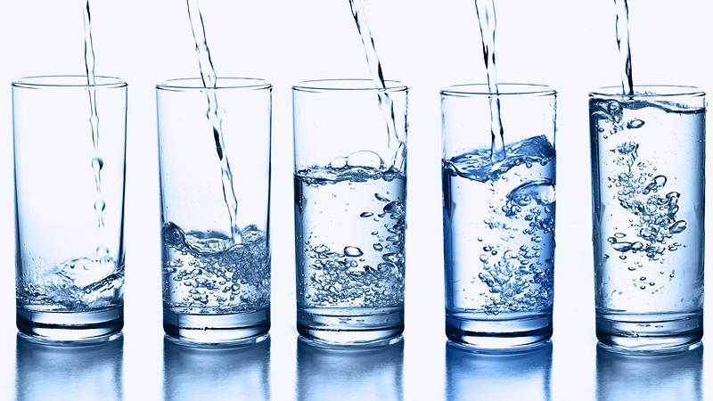 قد يكون الماء سببًا في التخلص من 200 سعرة حرارية يوميًا 