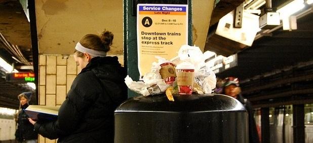 لماذا بدأت صناديق القمامة بالاختفاء تدريجياً في لندن 