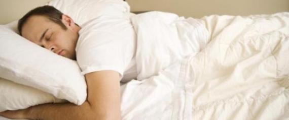 هل تفضل النوم على بطنك 4 أسباب تدفعك للإقلاع عن هذه العادة فوراً
