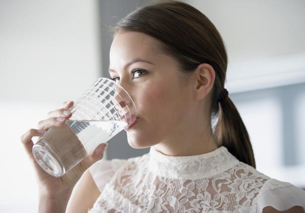 10 مشاكل صحية لها علاج واحد فقط الماء 