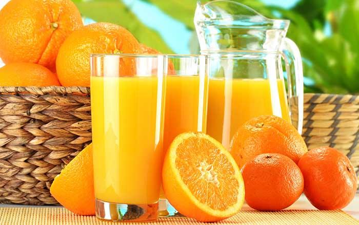كذبة غذائية اشربوا عصير البرتقال كل يوم هل تعرفون تأثير هذه الكذبة على صحتكم 