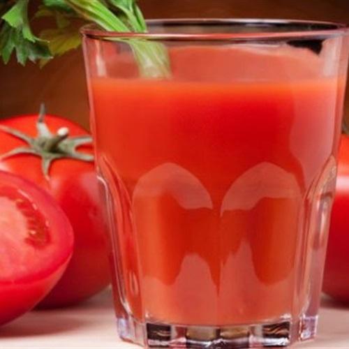 4 فوائد مذهلة تجعلك حريصا على تناول عصير الطماطم باستمرار