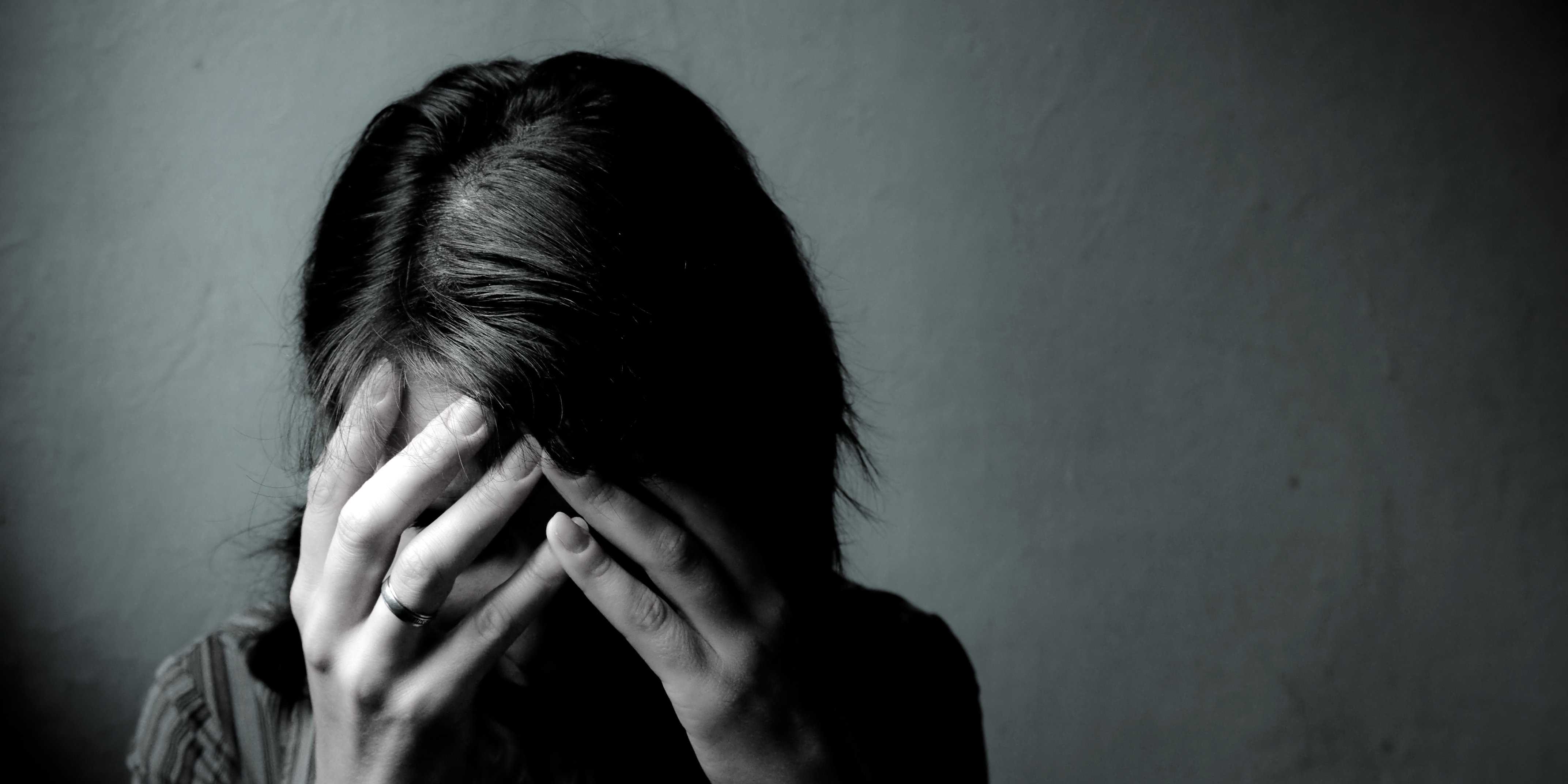 اعراض الاكتئاب التي تدفعك إلى زيارة الطبيب النفسي في الحال الجزء الثاني