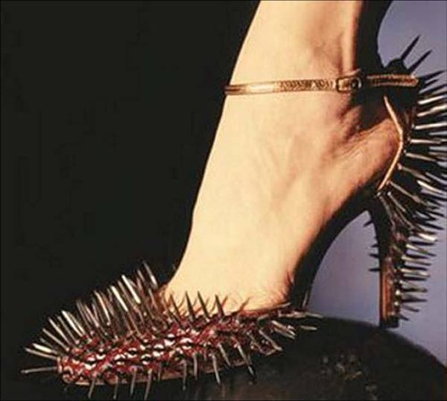 Spiky-shoes