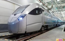 وصول قطار الرياض القريات الافخم بسعة 444 مقعد وسرعة 200 كيلومتر