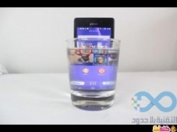 الهاتف المحمول Xperia M2 Aqua، أحدث نسخة من الهواتف ضد الماء فيديو