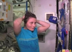 بالفيديو الاستحمام في الفضاء مهمة صعبة تستغرق ساعات!