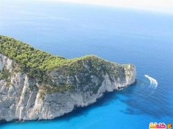 أجمل شواطيء العالم موجود في اليونان 