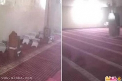 شاهد بالفيديو لحظة صلاة جن داخل مسجد بالسعوديه