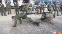 بالفيديو أطرف مصارعة للجنود بمعسكر للجيش الأمريكى