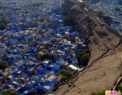 جودبور مدينة هندية يغطيها اللون الأزرق