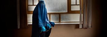 الهند والعراق والسودان 10 دول تتعرض فيها المرأة لمخاطر بشعة