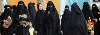 باربي والسباحة ومجلات الأزياء 10 أشياء محرومة منها المرأة السعودية