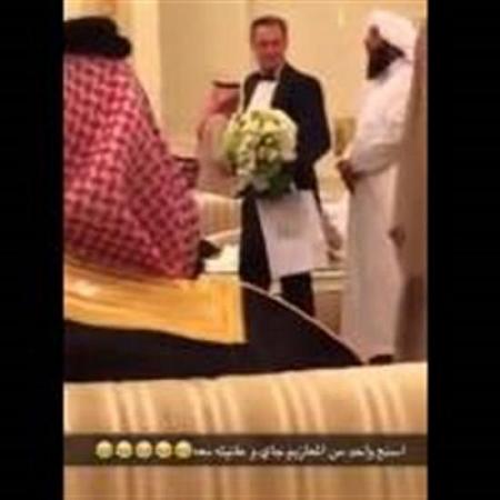 بالفيديو شاهد ماذا فعل أوروبي حضر حفل زفاف سعودي