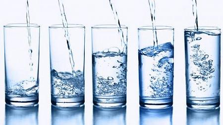 قد يكون الماء سببًا في التخلص من 200 سعرة حرارية يوميًا!