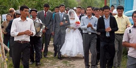 طقوس زواج غريبة من الهند وكوريا والصين و 4 دول أخرى