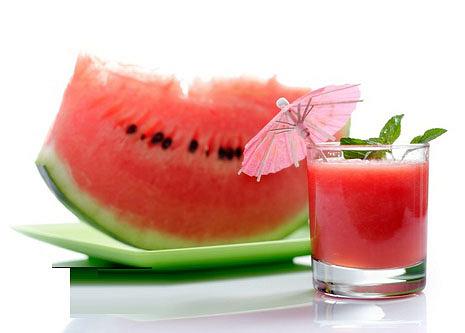 5 فوائد مذهلة لتناول عصير البطيخ قبل النوم