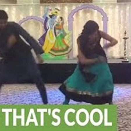بالفيديو عروس هندية تشعل حفل زفافها بـ وصلة رقص مع شقيقها