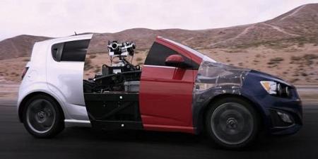 سيارة خارقة لديها القدرة على أن تصبح على أي شكل سيارة في العالم شاهدها بالصور المتحركة