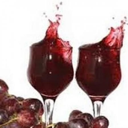عصير العنب الأحمر أفضل مشروب لتقوية عضلات الرياضيين