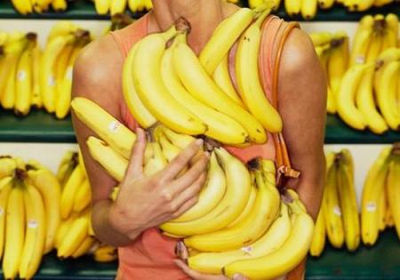 بالفيديو ماذا يحدث لك إذا تناولت الموز لمدة 12 يوماً؟