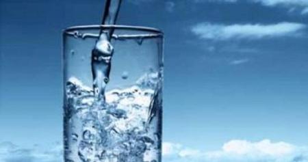 شرب 8 أكواب من الماء يوميا يجنبك 7 مشاكل صحية تعرف عليها