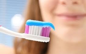 مخاطر فرشاة الأسنان أكبر مما تظن