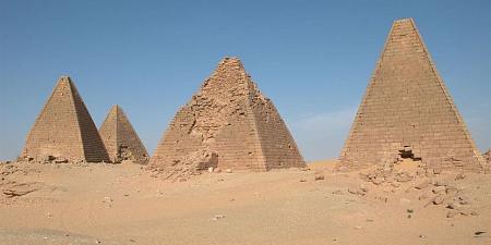 ليببا فيها أهرامات مثل أهرامات مصر ولكن لم يُسلط الضوء عليها