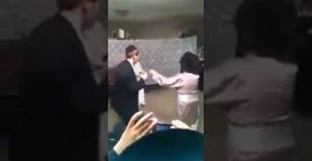 بالفيديو عريس إسرائيلي يربط عروسه بحبل ويؤدي طقوس غريبة