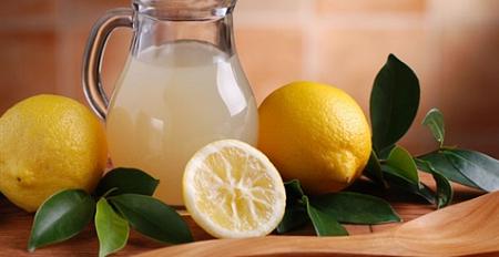 5 فوائد صحية تدفعك لتناول الليمون الدافئ على معدة خاوية