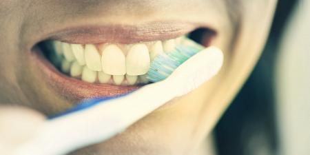 10 معلومات خاطئة عن الأسنان السكر هو العدو الأول أكذوبة كبيرة