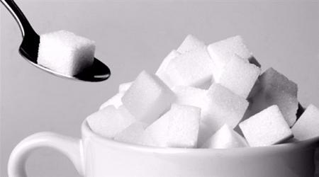ما كمية السكر المناسبة يومياًَ؟
