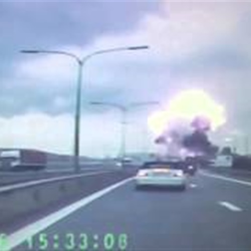 بالفيديو لحظة انفجار مصنع إعادة تدوير نفايات ببلجيكا