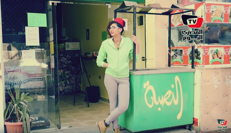شاهد أول فتاة تمتلك نصبة شاي في مصر بنت بـ60 قهوجي