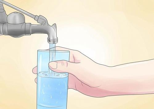 10 اعراض لنقص الماء في الجسم