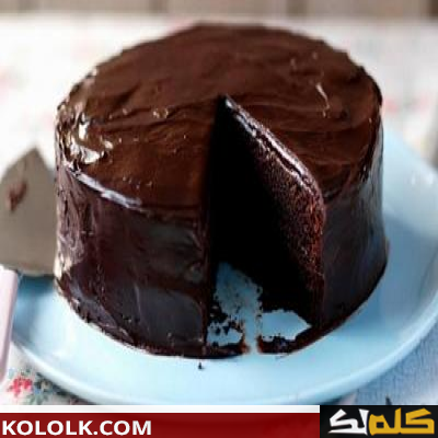 طريقة عمل كعكة الشوكولاتة اللذيذة في المنزل بطريقة سهلة